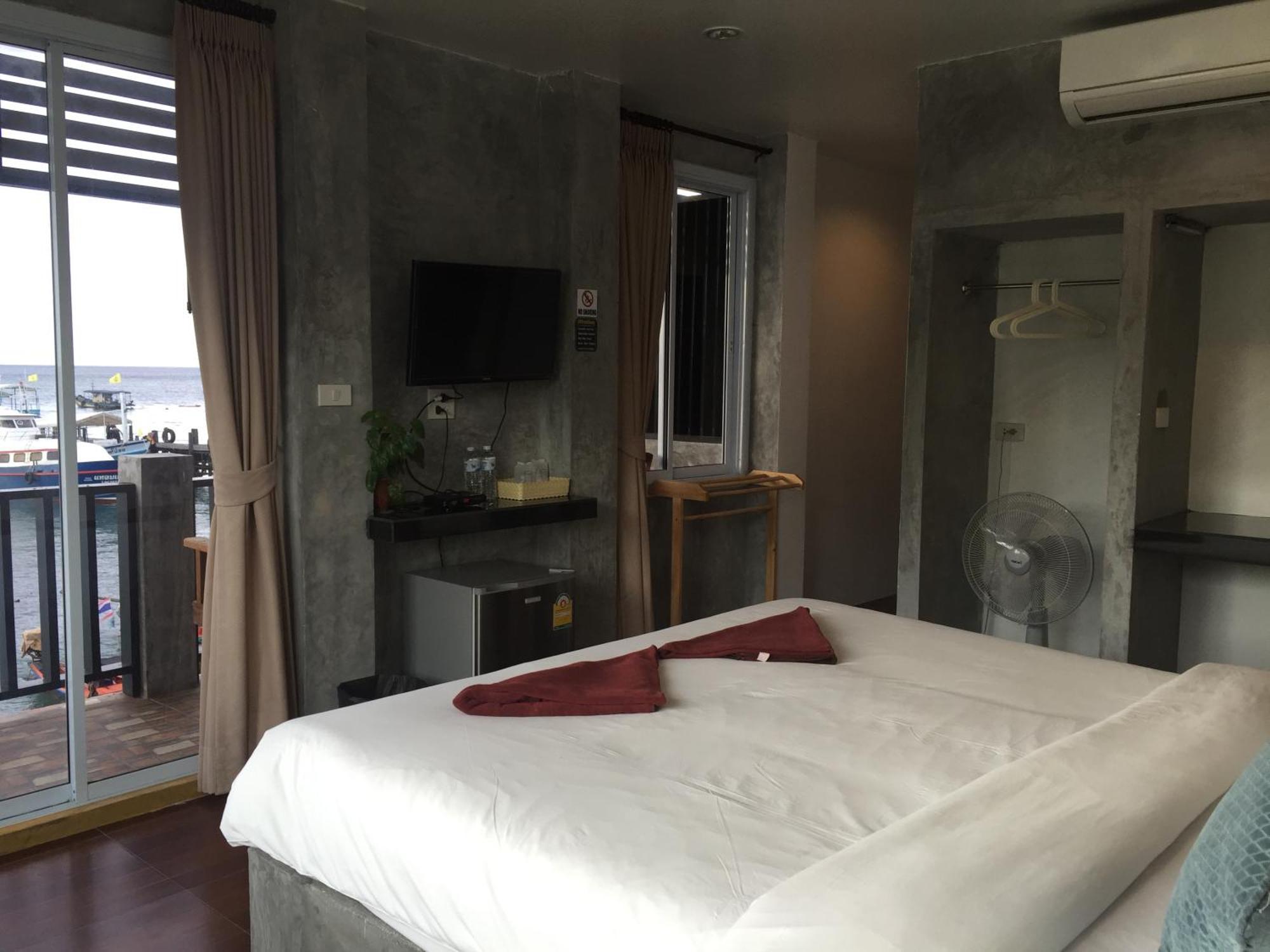 Bro&Sis Place Тау Номер фото